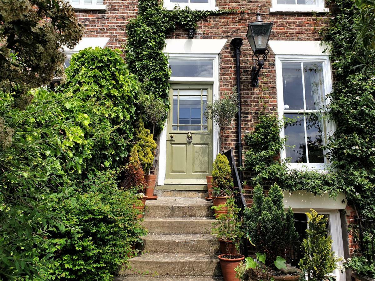 Saint Hilda'S House Acomodação com café da manhã Whitby Exterior foto